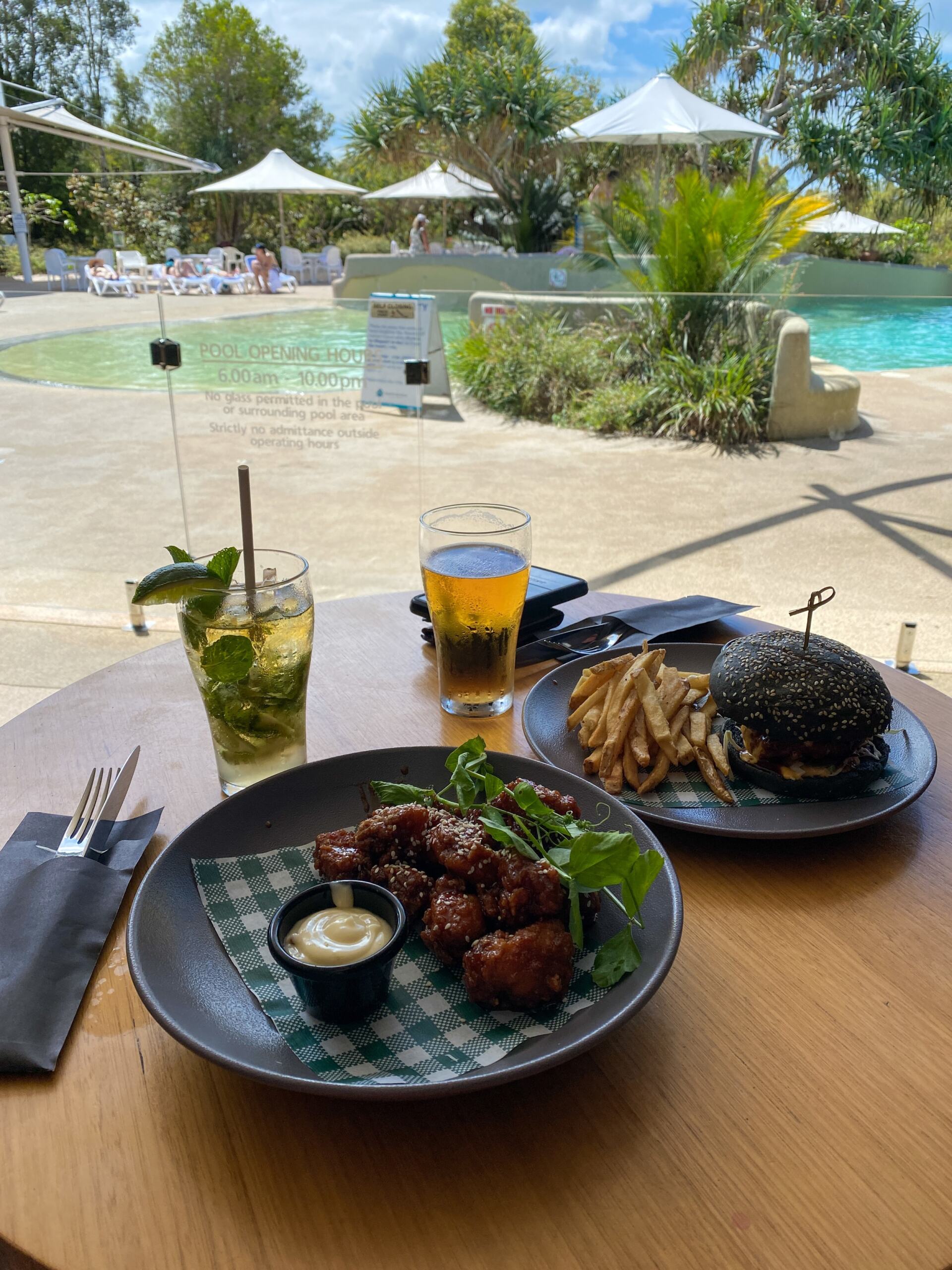 kingfisher bay resort