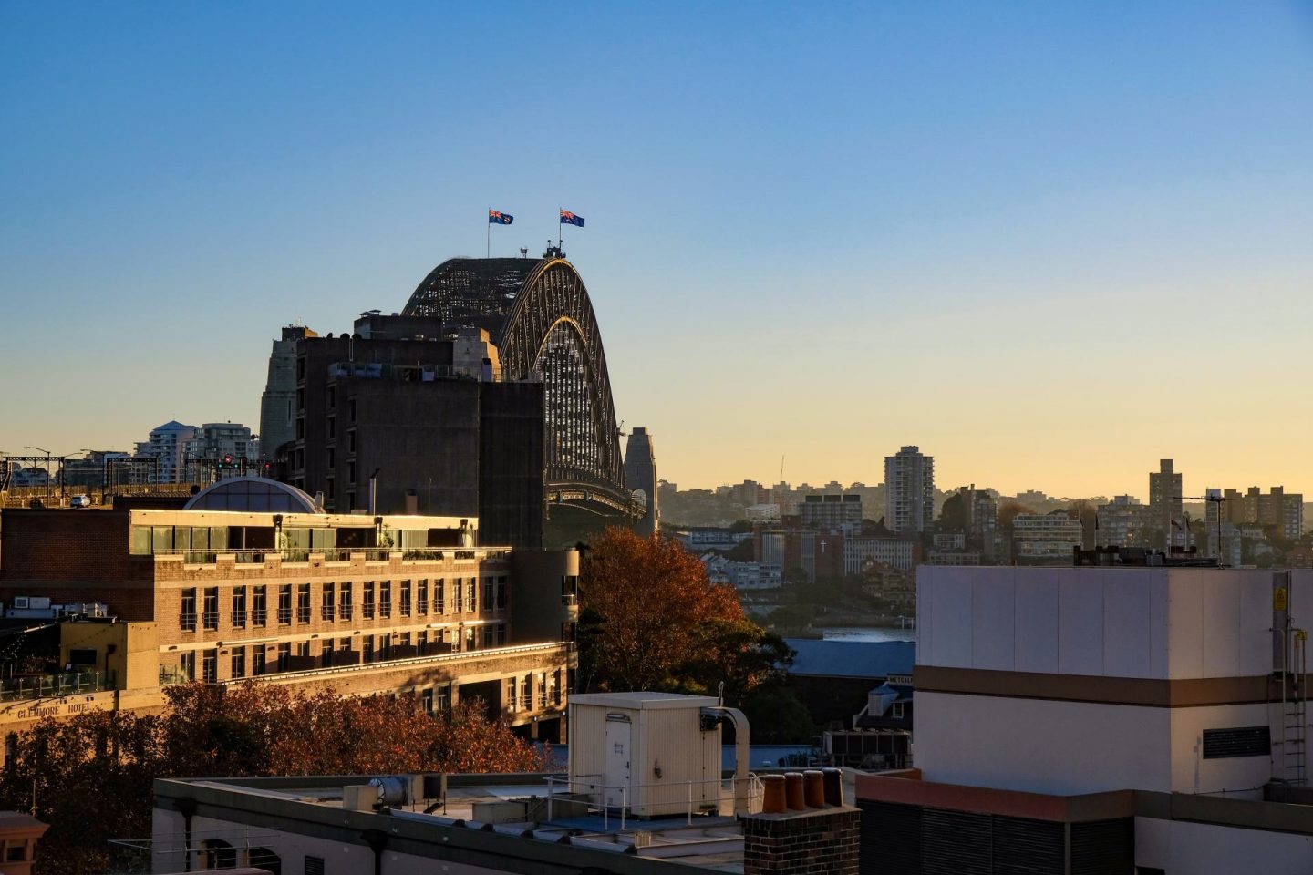 sydney harbour at sunrise