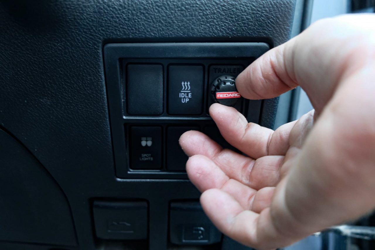 The Best Electric Brake Controller for Towing A Caravan Explore Shaw